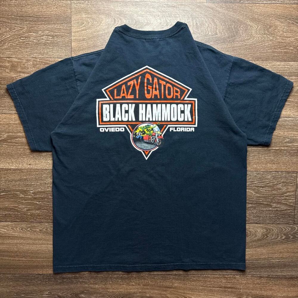 Lazy Gator Black Hammock Graphic Pocket Tee